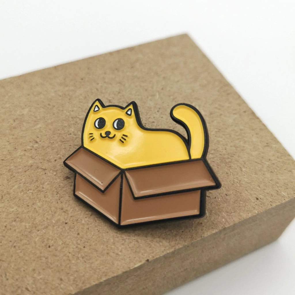 Pin "Cat in a Box" aus Emaille Sir Mittens