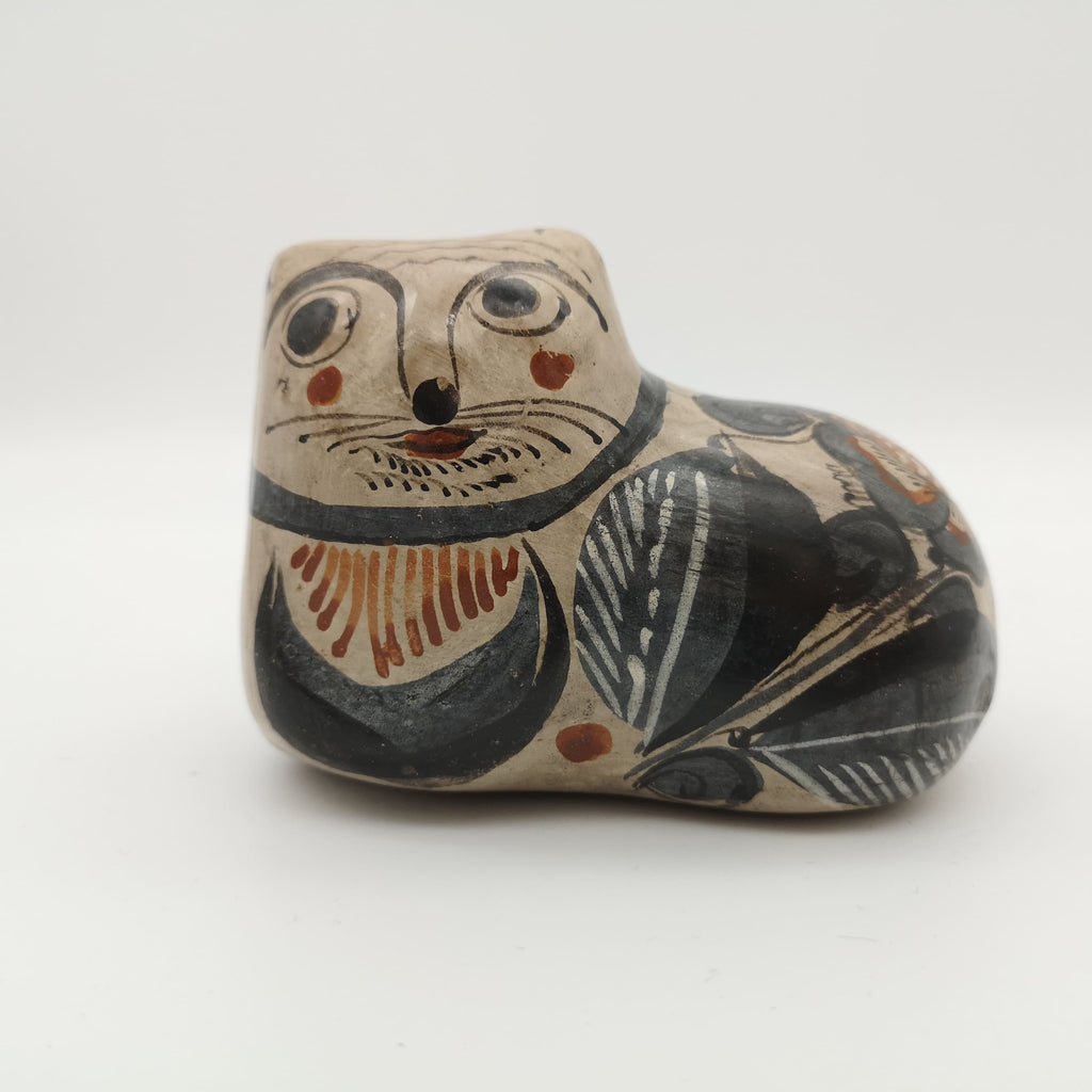 bemalte Keramik-Katzenfigur Tonala