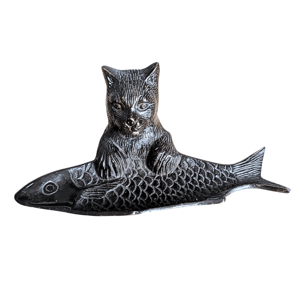 Antike Stiftablage Katze mit Fisch aus Bronze