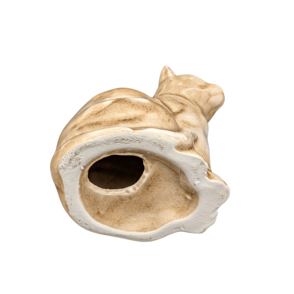 Beige Katzenfigur aus Porzellan