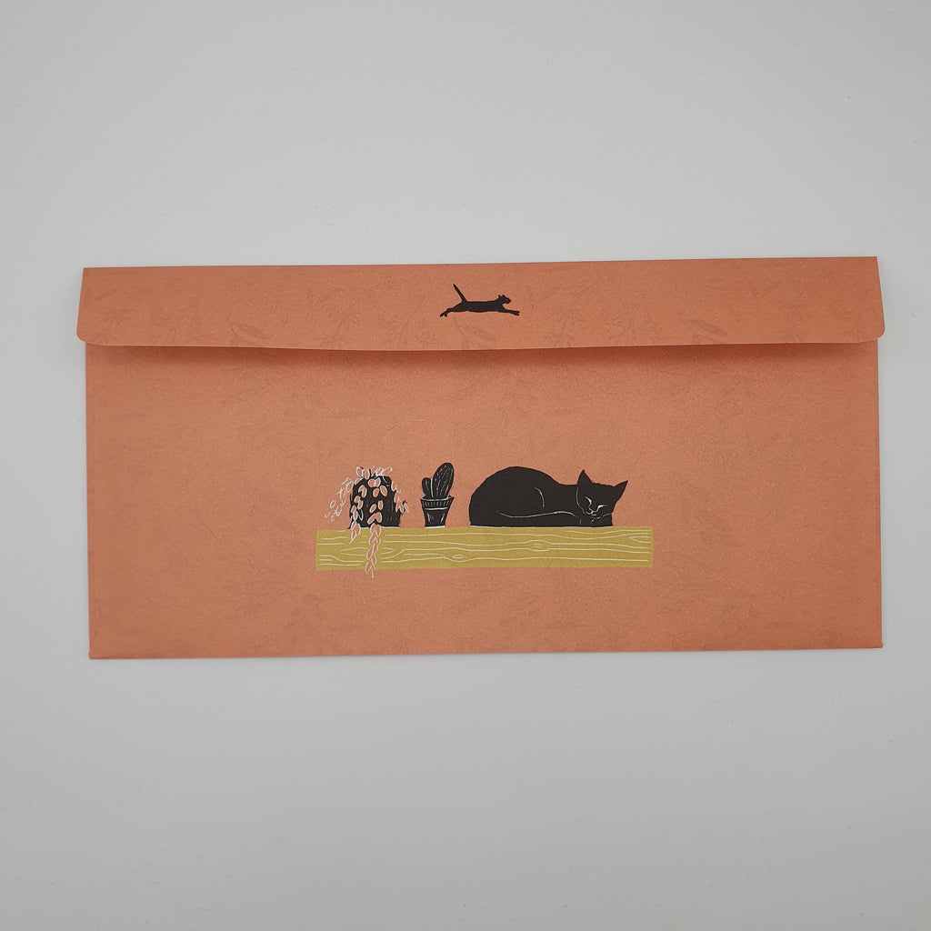 Farbige Briefumschläge mit Katzenillustrationen