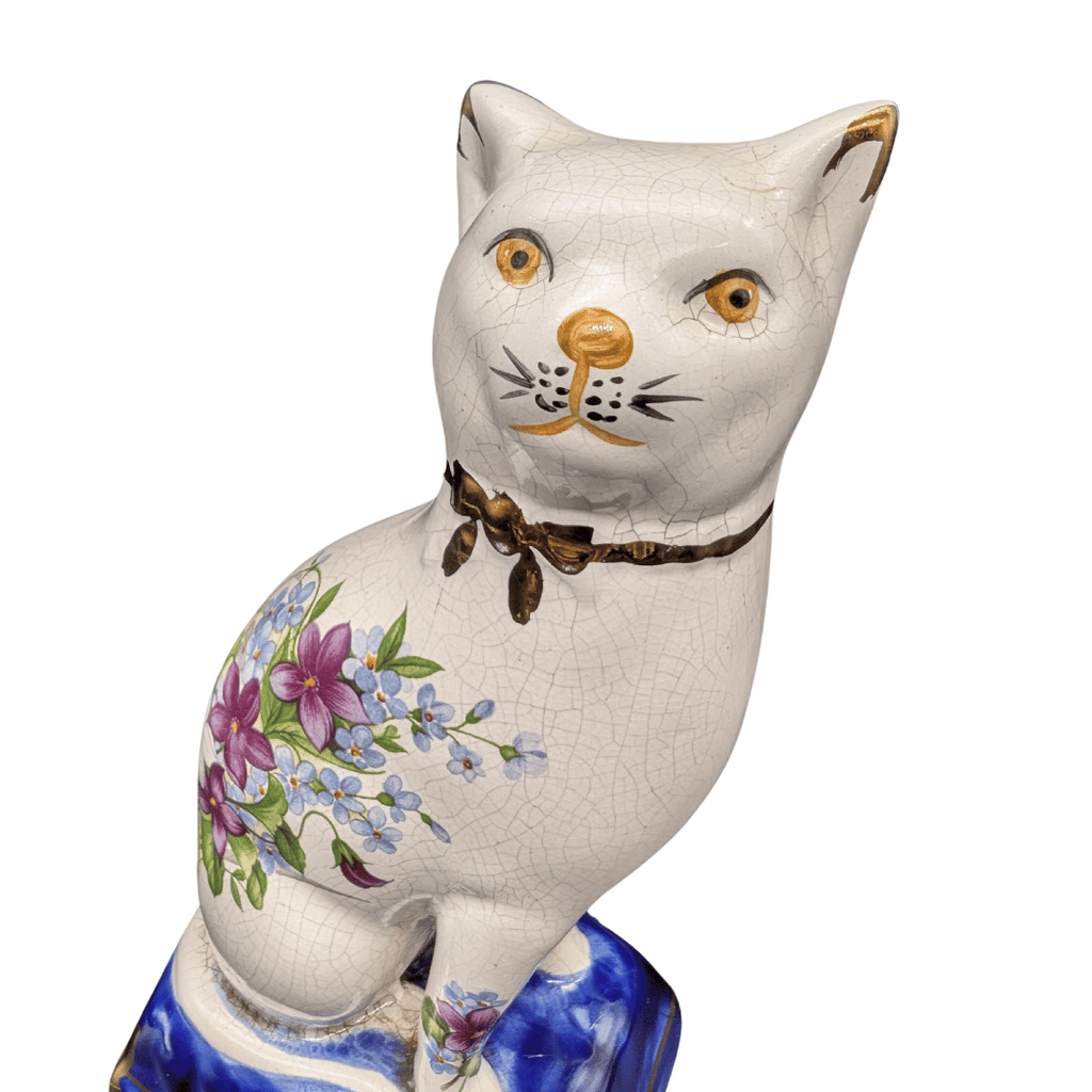 Glasierte Staffordshire-Katze mit Krakelee, England, 2 Varianten