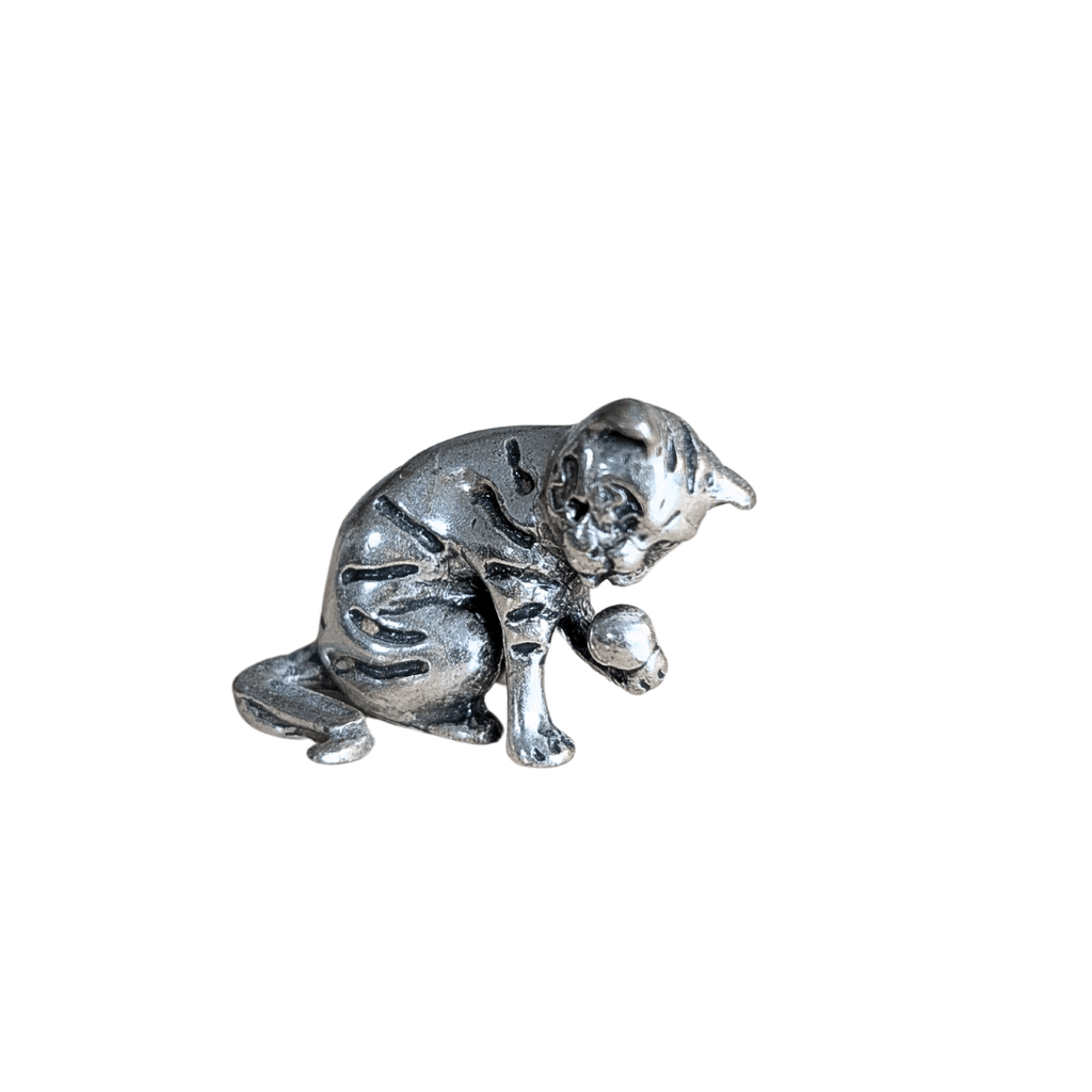 Kleine Katzenfiguren aus Silber oder Zinn, 9 Varianten
