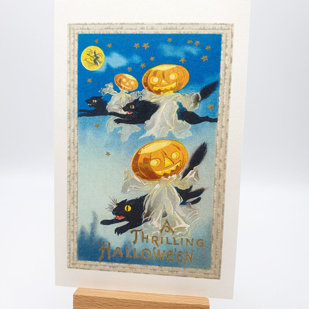 Retro-Postkarte "Flying Halloween Cats"