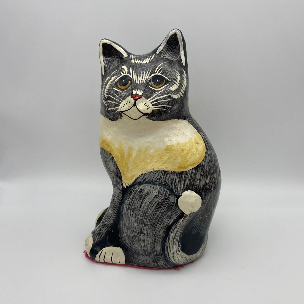 Antike handbemalte Katzenfigur aus Pappmaché, Rarität! Sir Mittens