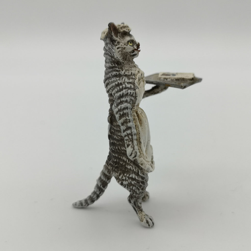 Bronze-Figur einer Katze als Zimmermädchen