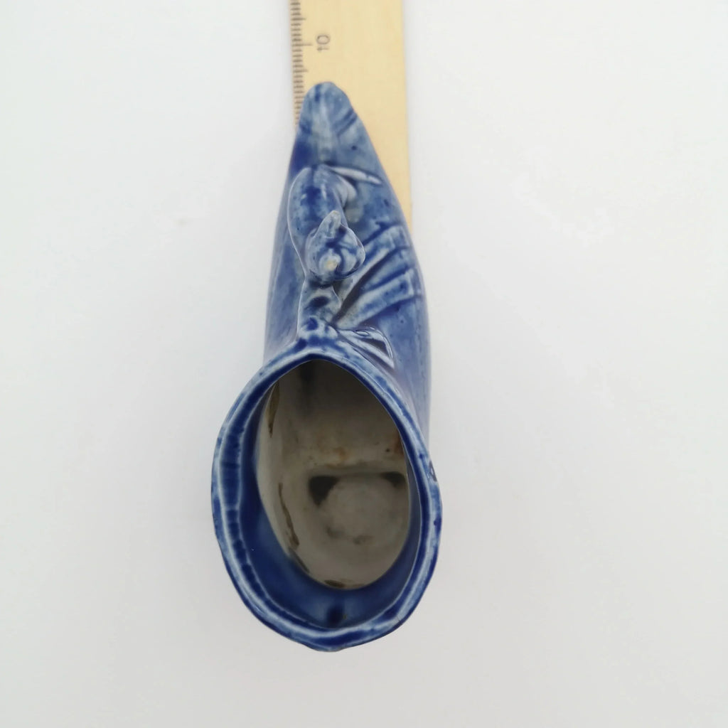 Blauer Keramik-Schuh mit Katze (Holland) Sir Mittens