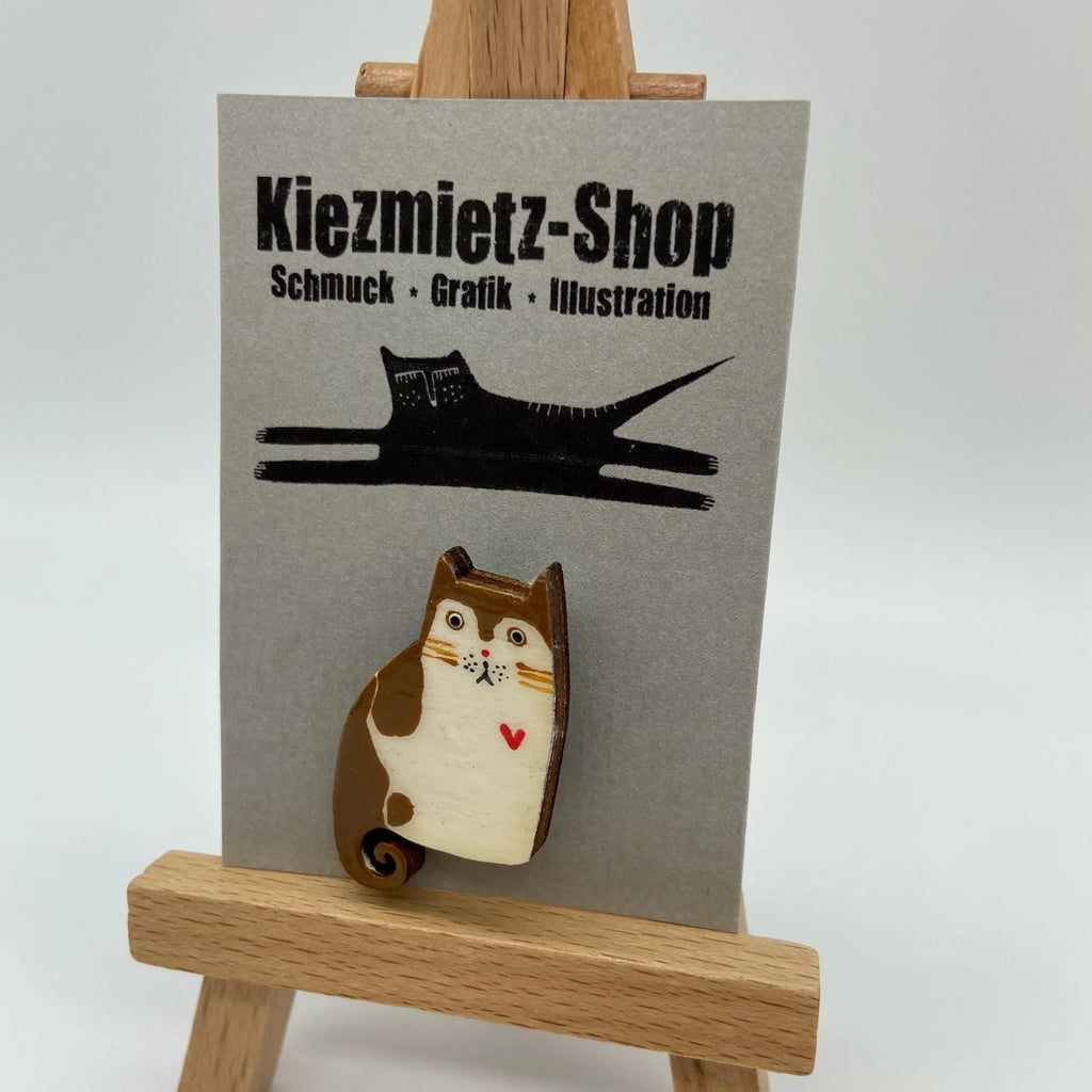 Handbemalte Brosche "Katze Glocki" aus Holz, Unikat Sir Mittens