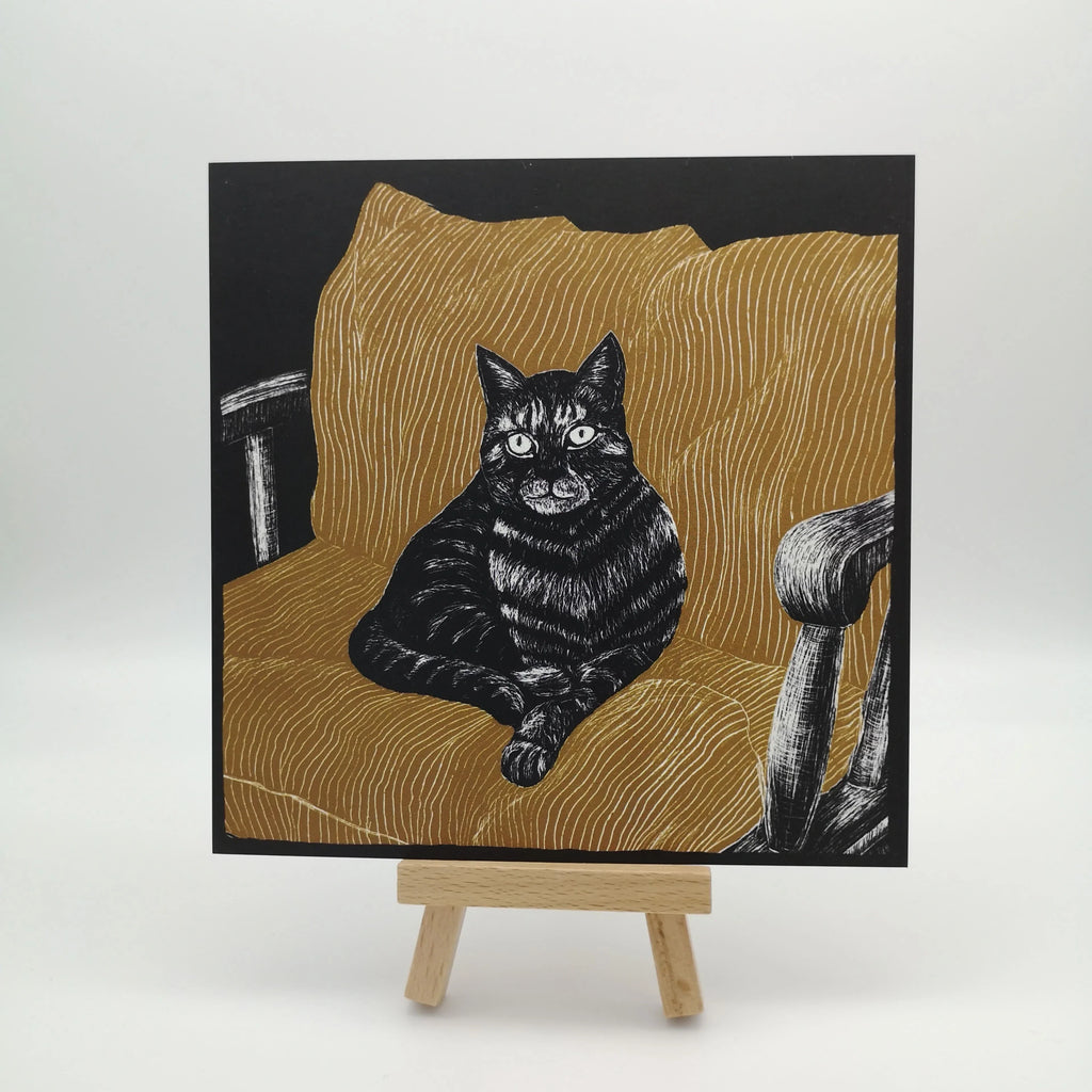 Illustrierte Postkarte "Katze auf Opas Sessel" auf Naturpapier, 14,8 x 14,8 cm Sir Mittens