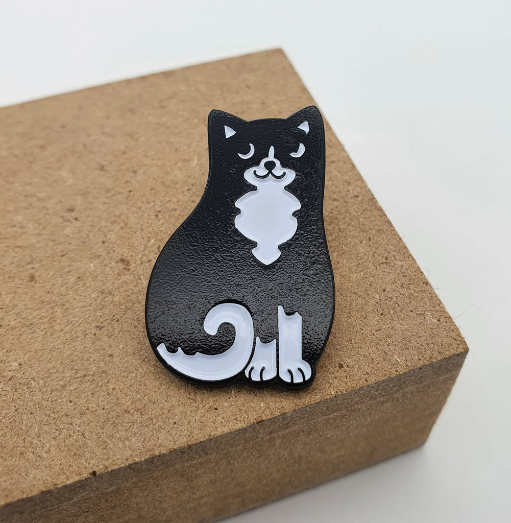 Pin "Black & White Cat" aus Emaille Sir Mittens