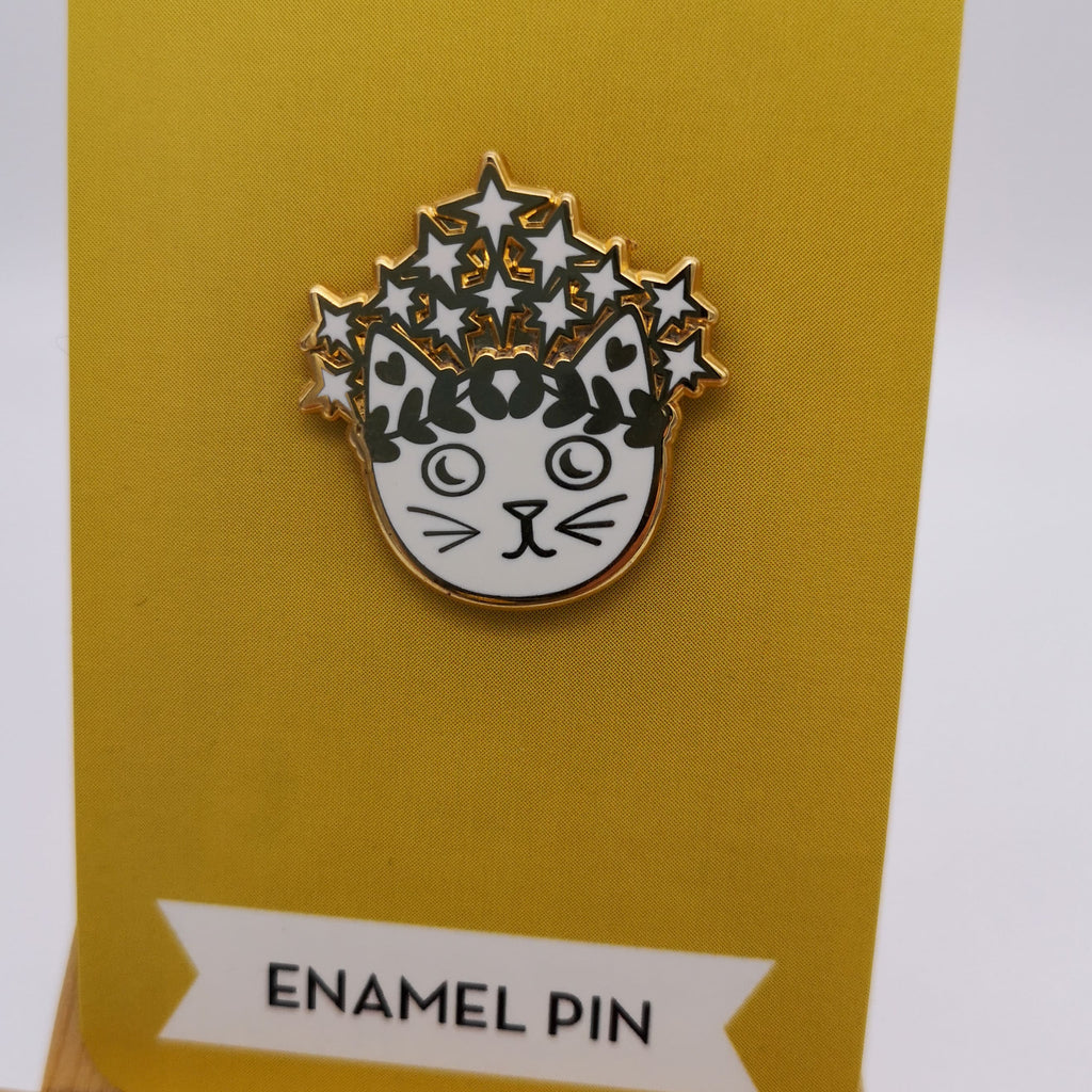 Pin "Die Kaiserin" aus Emaille, 2 Varianten Sir Mittens